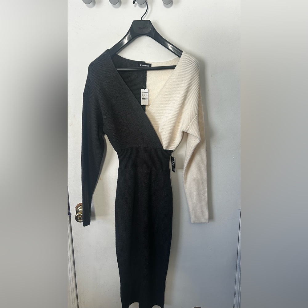 Two-Tone Long Sleeve Sweater Dress